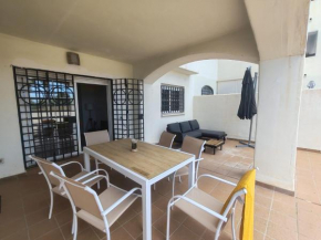 BilBil 2 bedr- pool, tennis, golf w garage